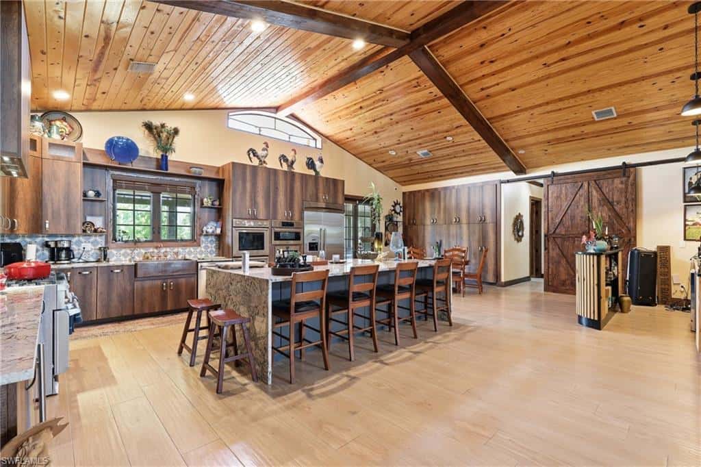 842 Hunting Club Ave, Clewiston, photo 15