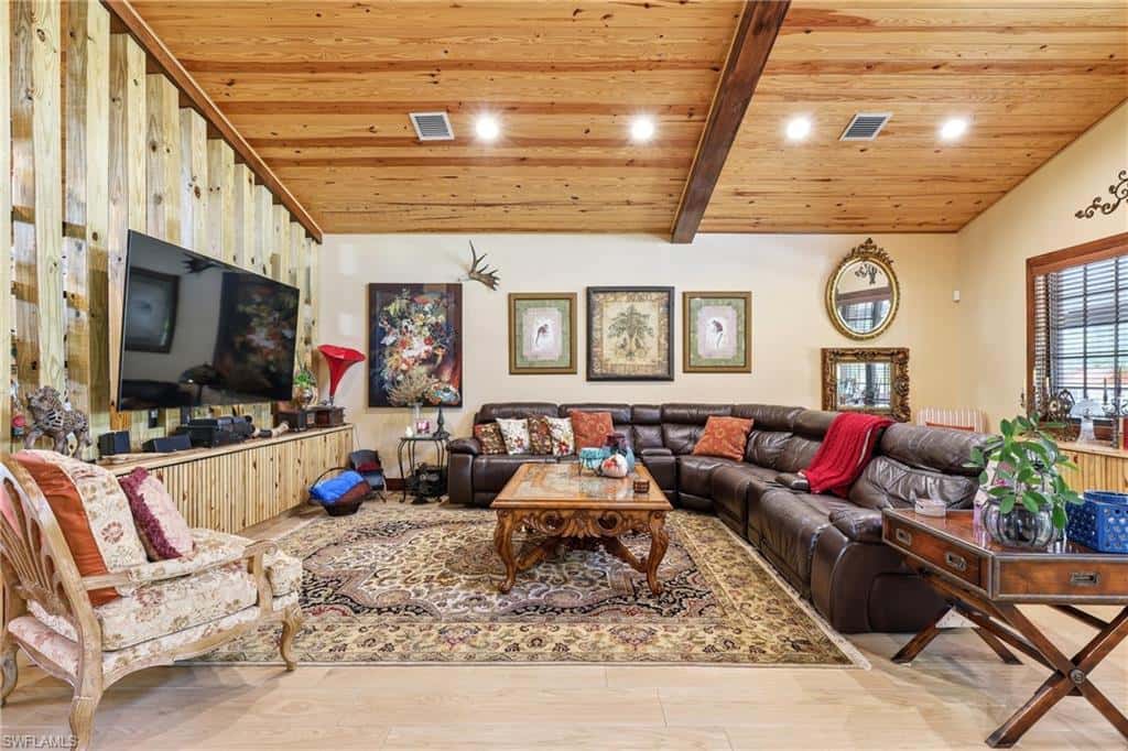 842 Hunting Club Ave, Clewiston, photo 8