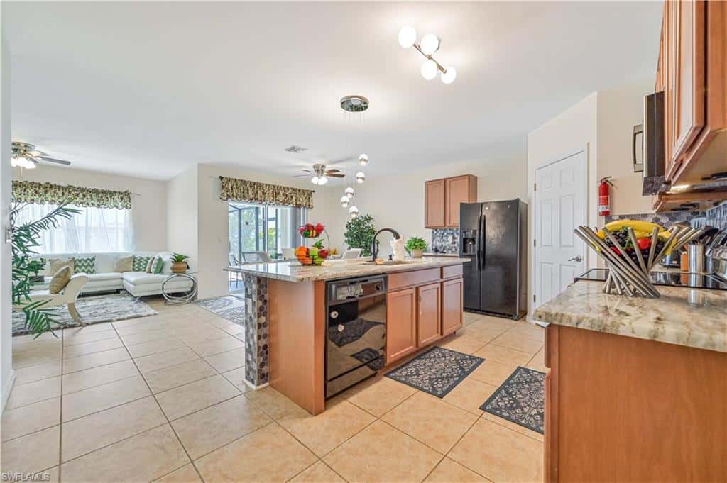 216 29th St, Cape Coral, photo 5
