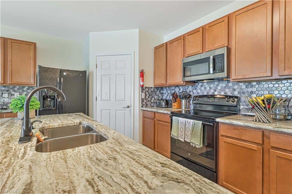 216 29th St, Cape Coral, photo 4