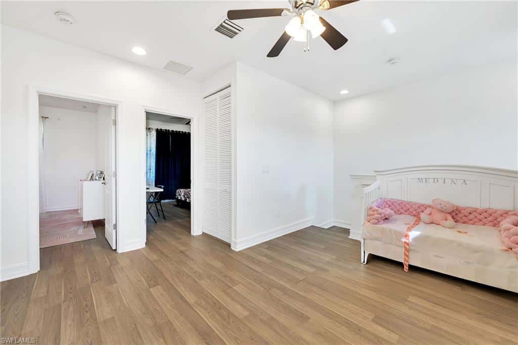7689 Bristol Cir, Naples, photo 6