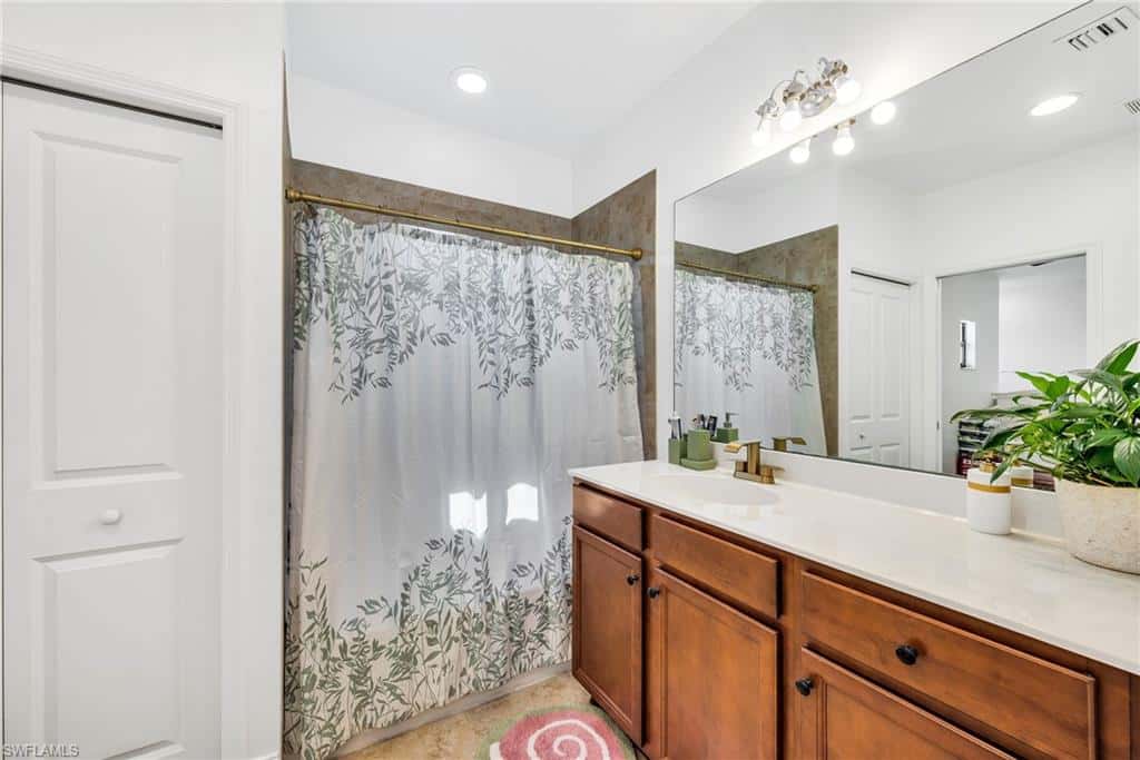 7689 Bristol Cir, Naples, photo 11