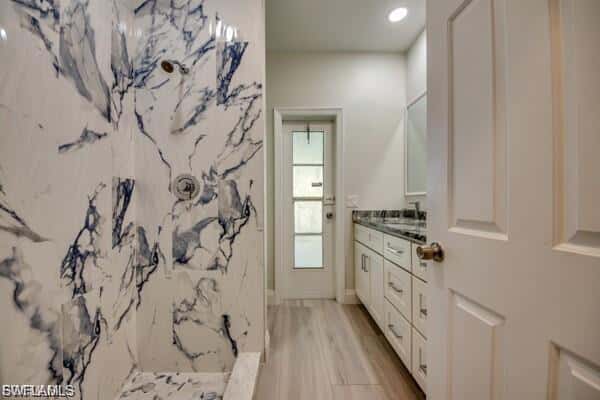 711 33rd Ter, Cape Coral, photo 9