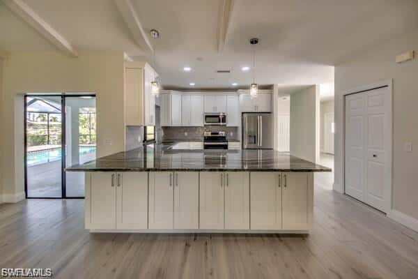 711 33rd Ter, Cape Coral, photo 4