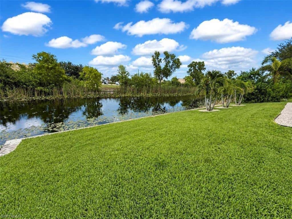 921 5th Ter, Cape Coral, photo 43