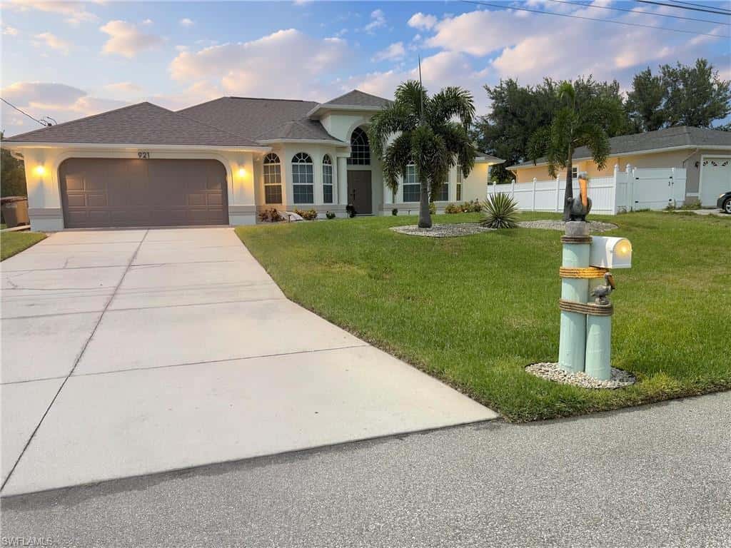 921 5th Ter, Cape Coral, photo 5