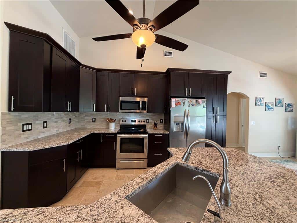 921 5th Ter, Cape Coral, photo 10