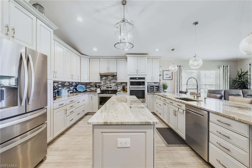 1203 Brandywine Cir, Fort Myers, photo 4