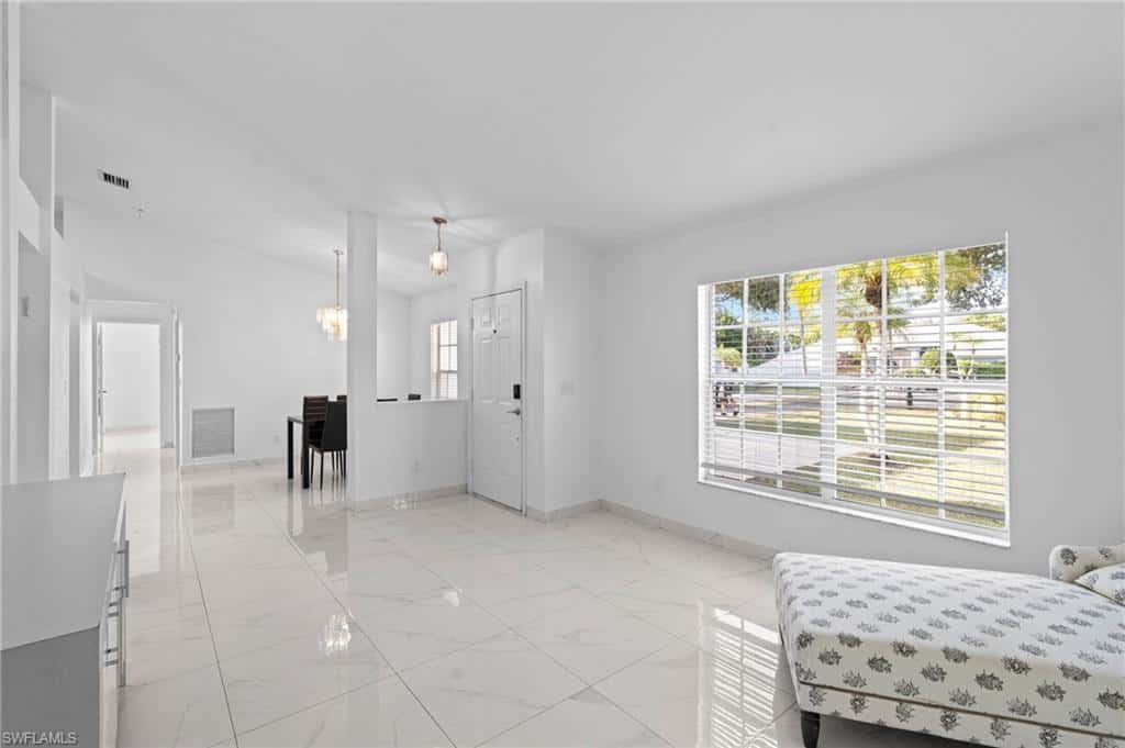 7780 Scarlet Ct, Naples, photo 5