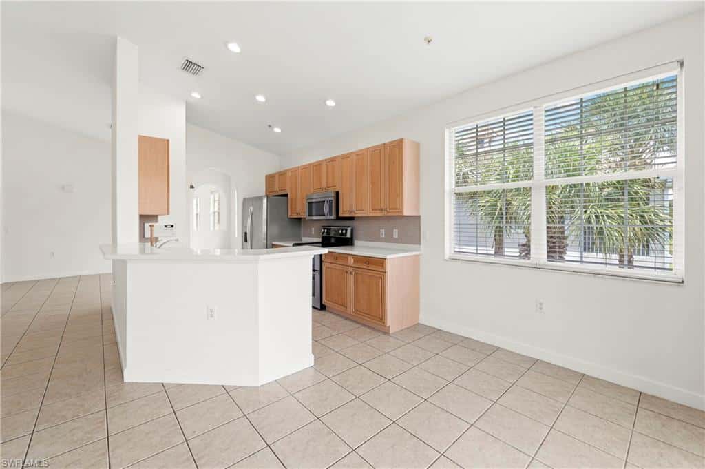 3059 Horizon Ln #1602, Naples, photo 17