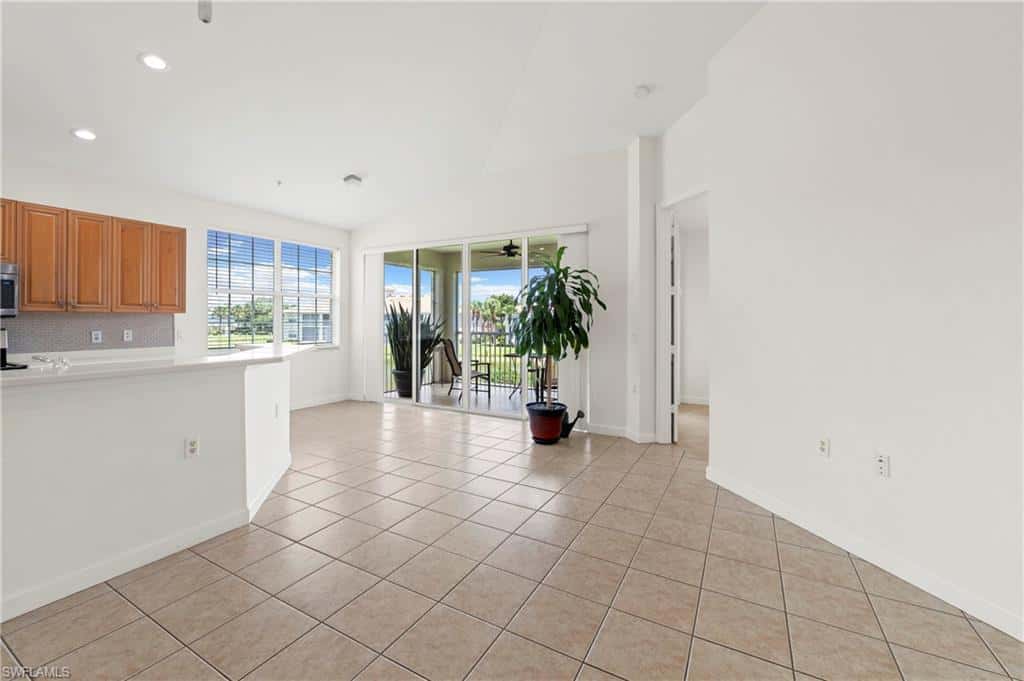 3059 Horizon Ln #1602, Naples, photo 15