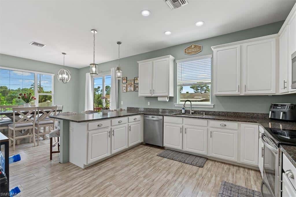 18432 Camellia Rd, Fort Myers, photo 5