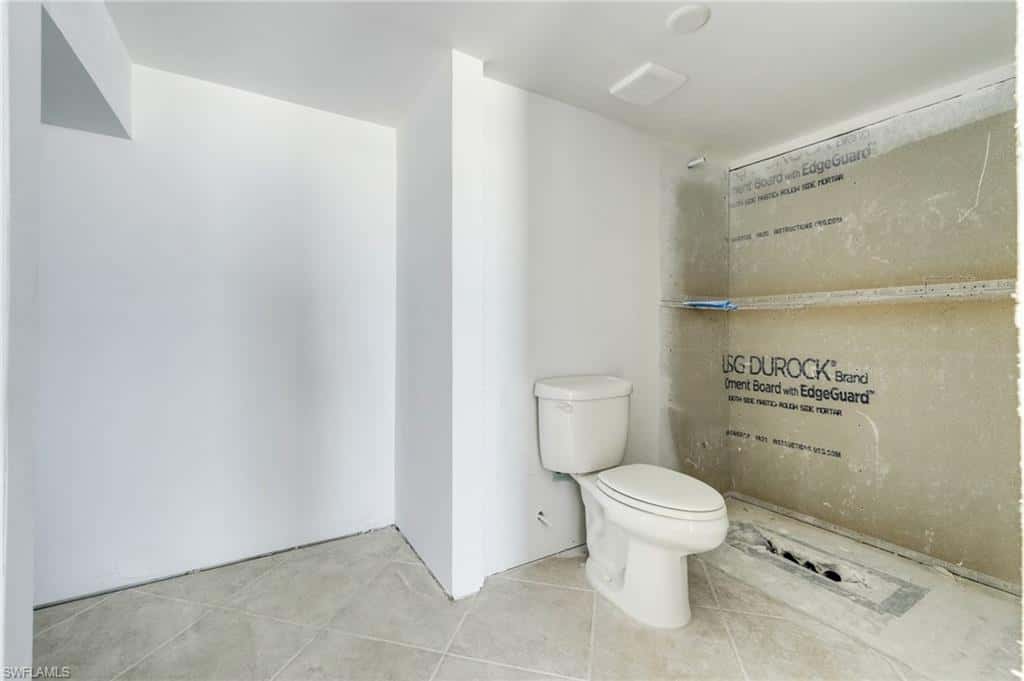 7700 Estero Blvd #402, Fort Myers Beach, photo 25