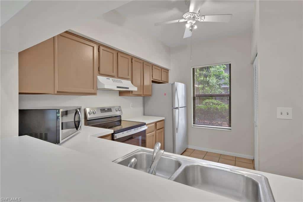 1833 Courtyard Way #106, Naples, photo 6