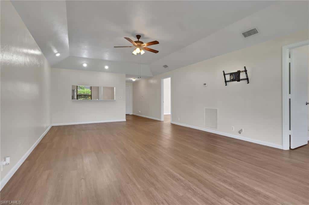1833 Courtyard Way #106, Naples, photo 12