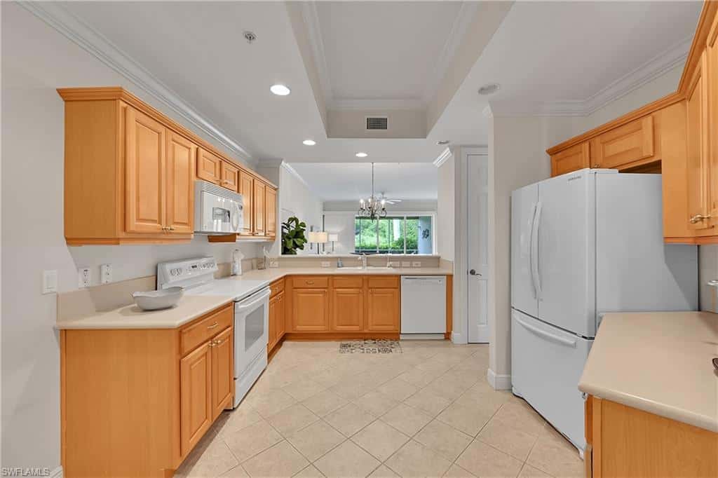 4700 Yacht Harbor Dr #612, Naples, photo 19