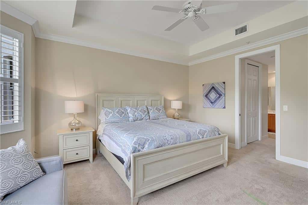 4700 Yacht Harbor Dr #612, Naples, photo 8