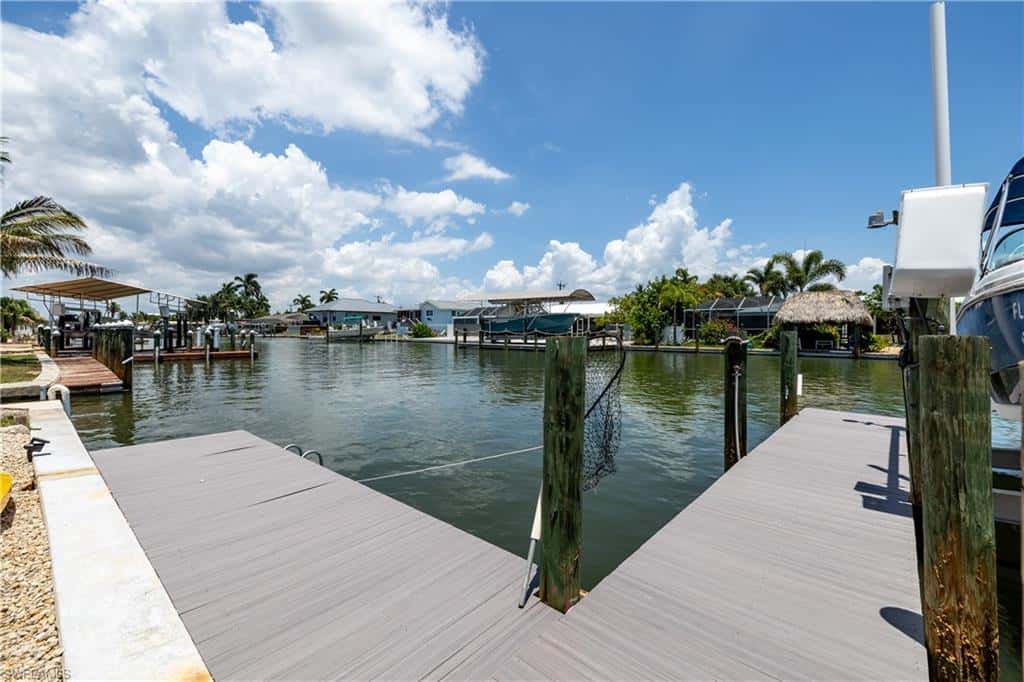 2452 York Rd, St. James City, photo 4