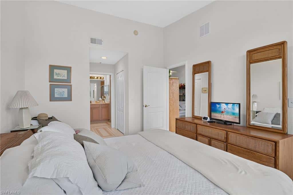 6820 Sterling Greens Pl #402, Naples, photo 27