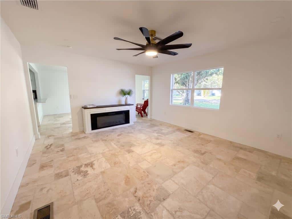 209 Kingston Dr, Fort Myers, photo 7