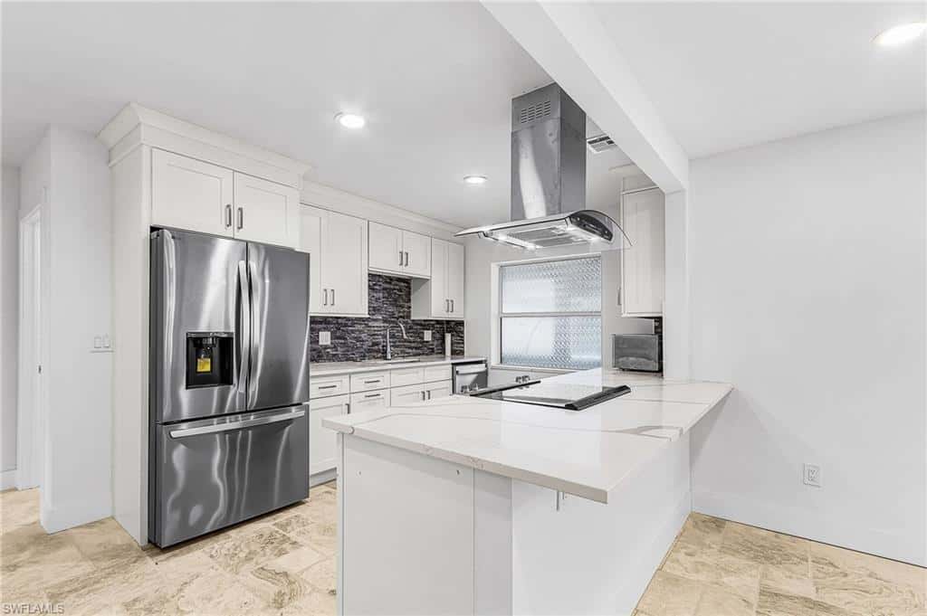 209 Kingston Dr, Fort Myers, photo 9