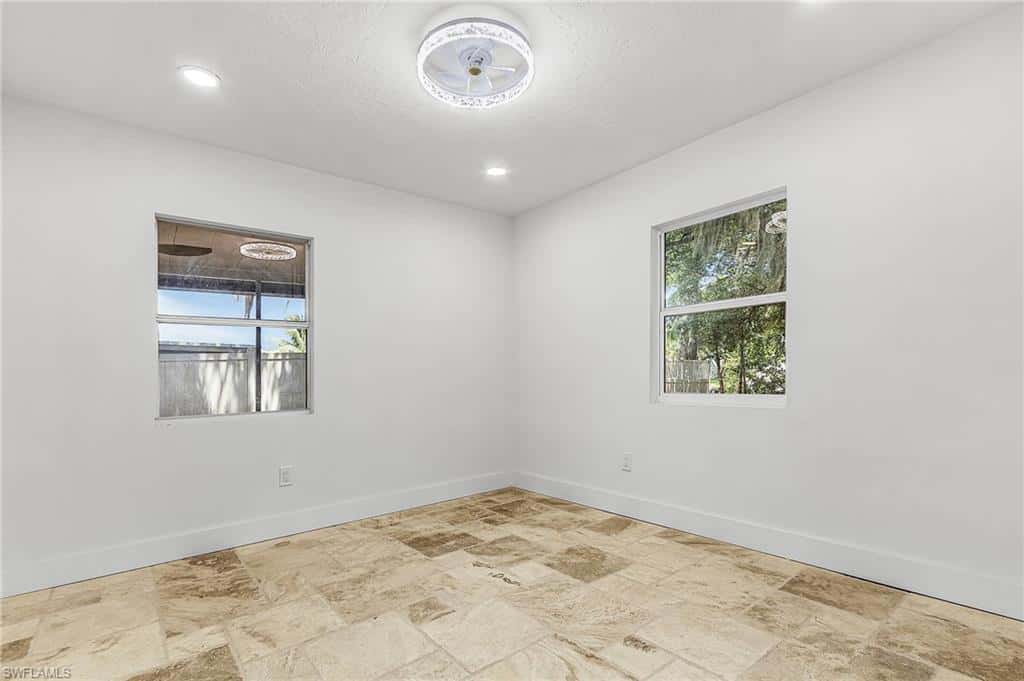 209 Kingston Dr, Fort Myers, photo 18