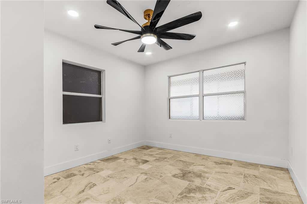 209 Kingston Dr, Fort Myers, photo 15
