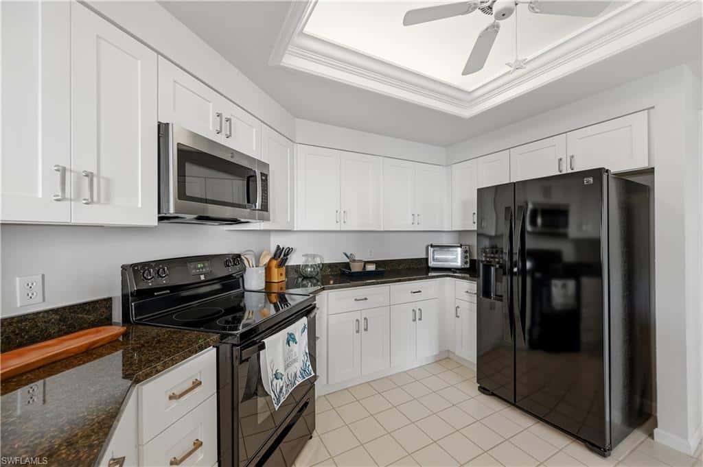6260 Bellerive Ave #404, Naples, photo 27