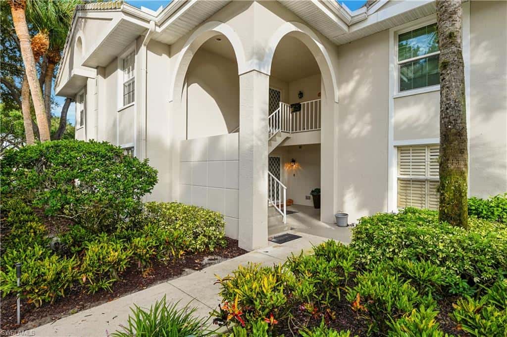 6260 Bellerive Ave #404, Naples, photo 10