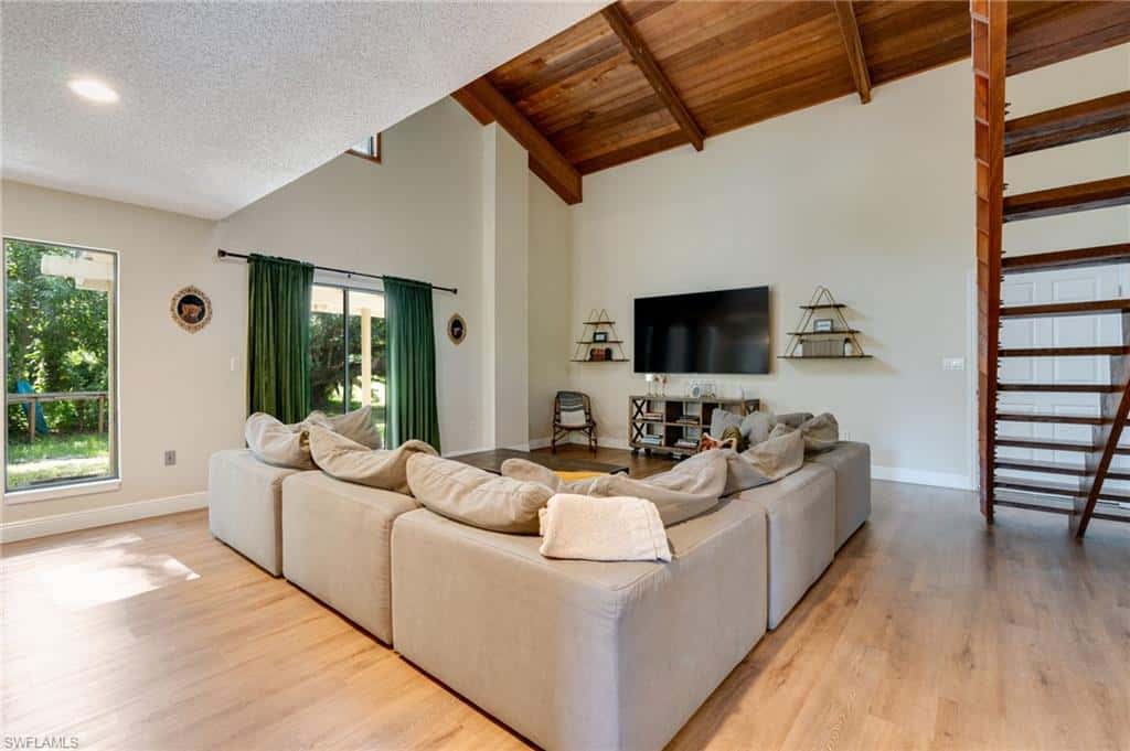 4613 Orange River Loop Rd, Fort Myers, photo 9