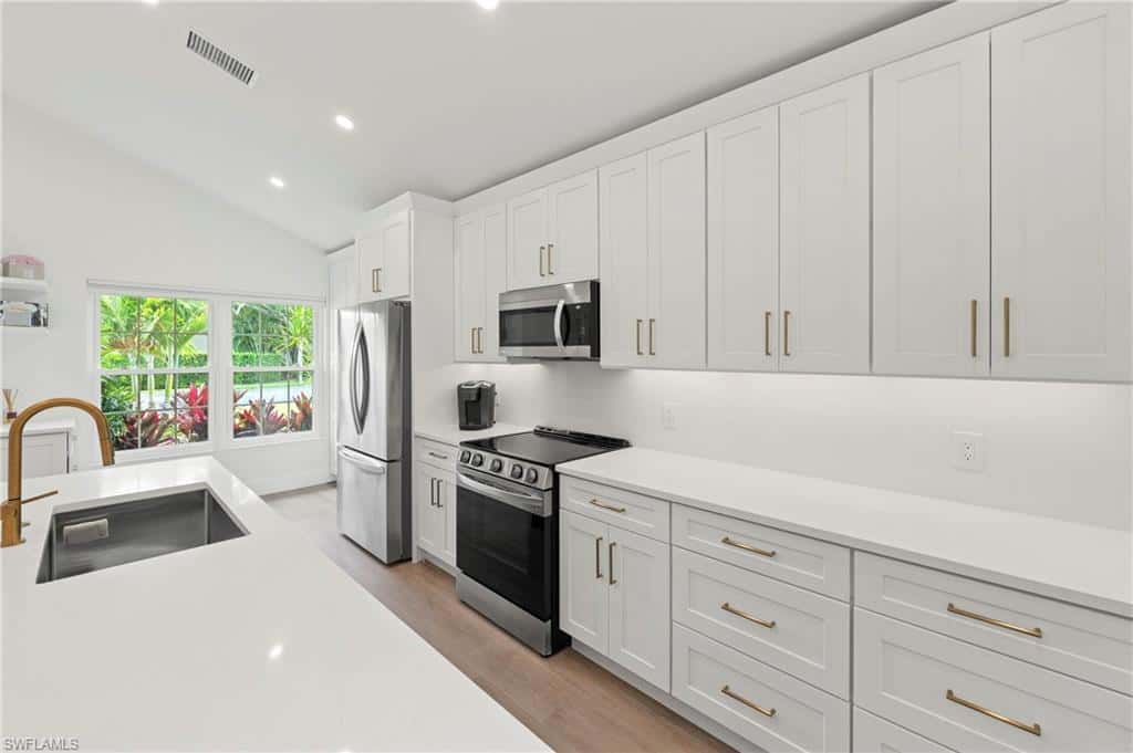 4775 Europa Dr, Naples, photo 20