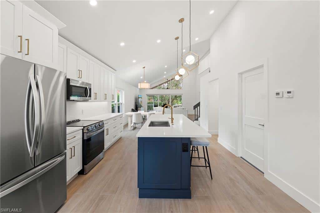 4775 Europa Dr, Naples, photo 18