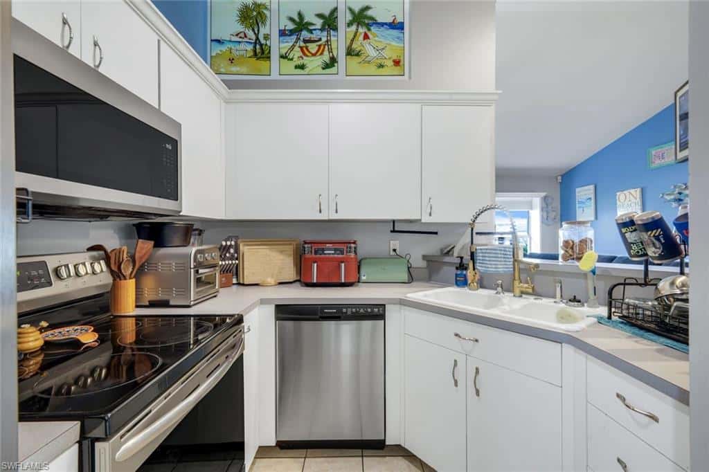 1923 26th Ter, Cape Coral, photo 12
