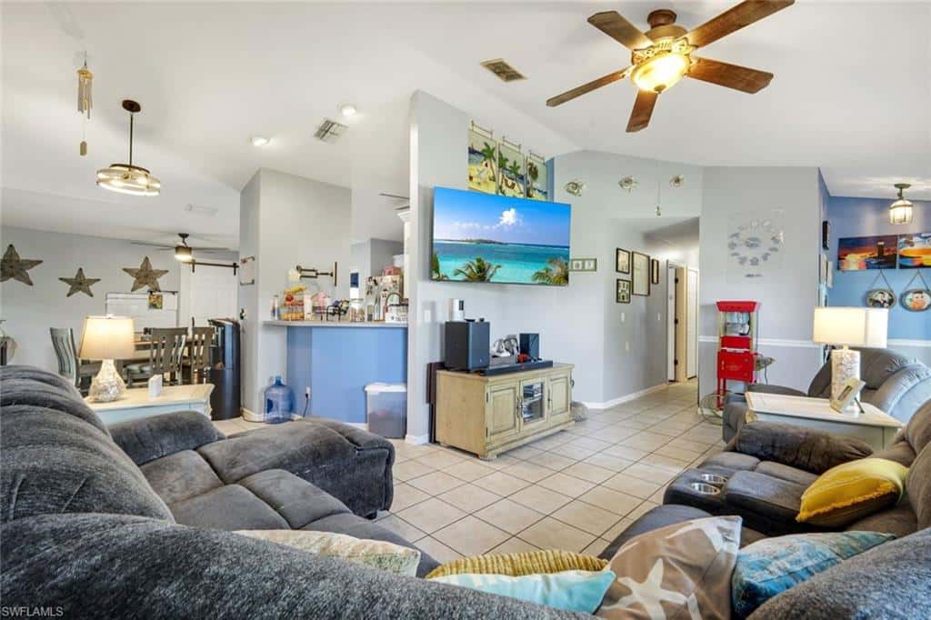 1923 26th Ter, Cape Coral, photo 11