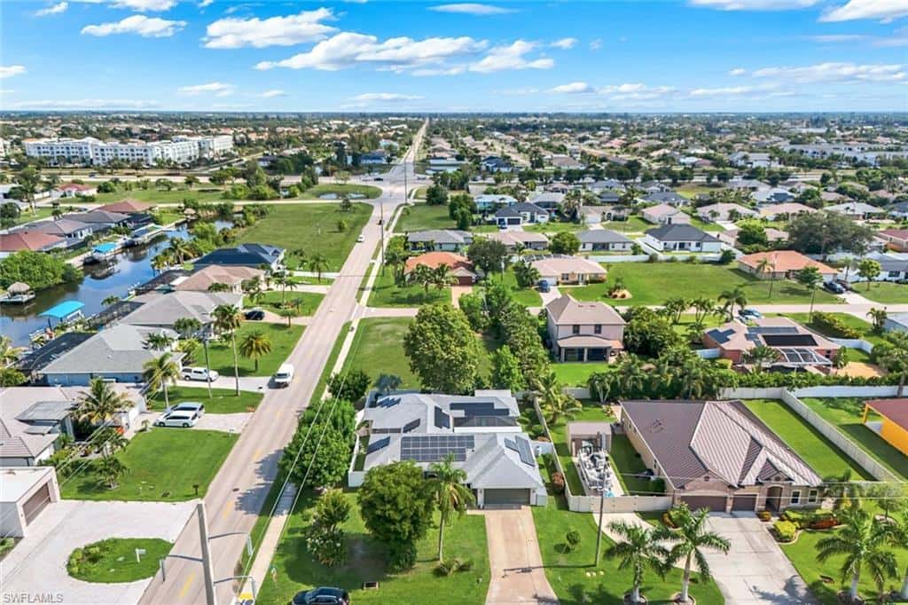 1923 26th Ter, Cape Coral, photo 39