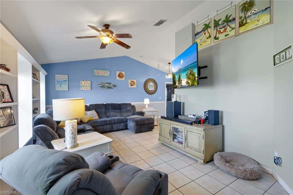 1923 26th Ter, Cape Coral, photo 8