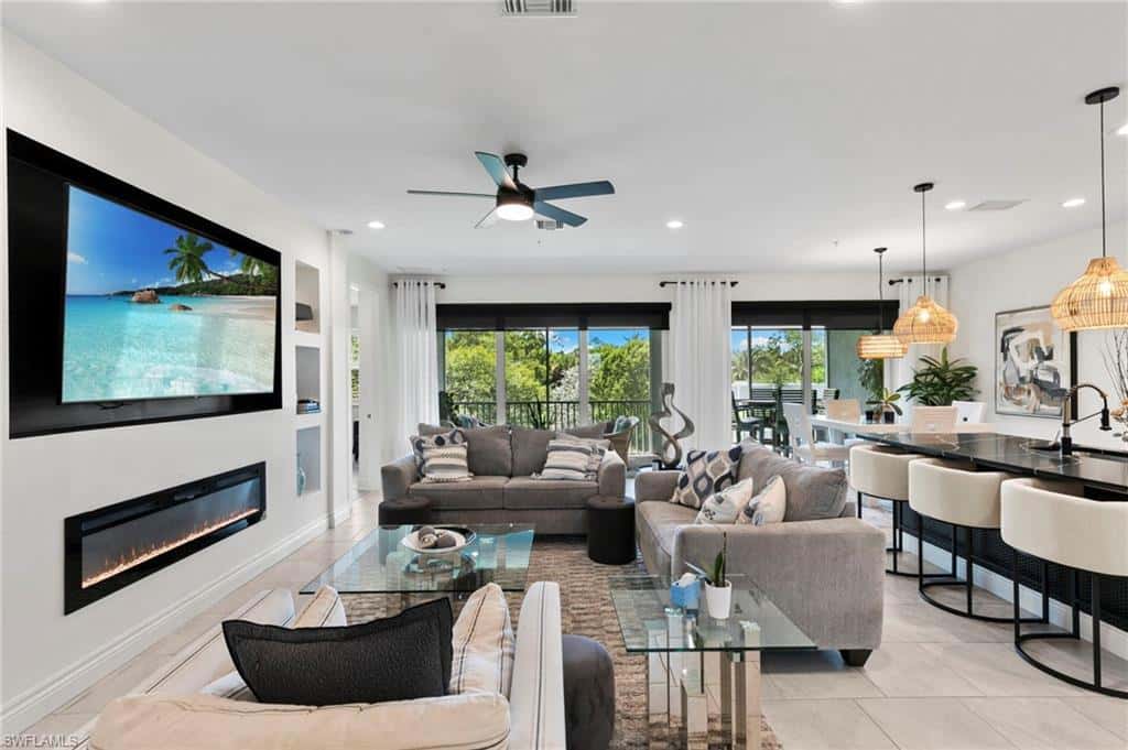 2567 Seychelles Dr #207, Naples, photo 4