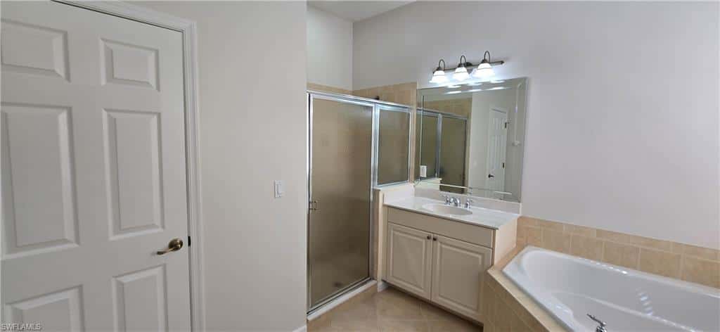7856 Founders Cir, Naples, photo 13