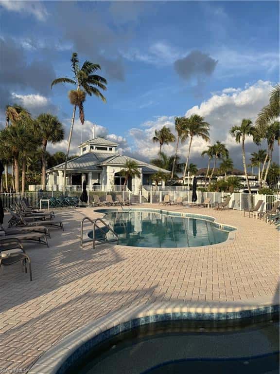4700 Yacht Harbor Dr #622, Naples, photo 49