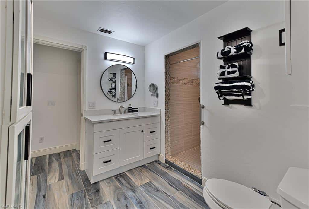 200 Topanga Dr, Bonita Springs, photo 33