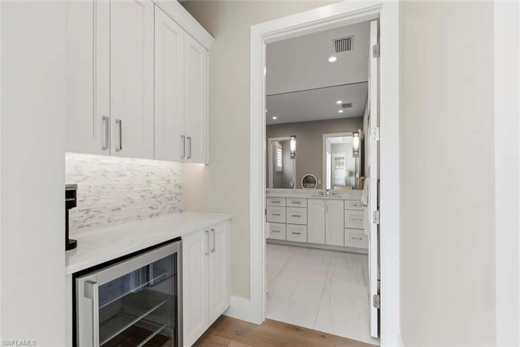 888 10th Ave, Naples, photo 23