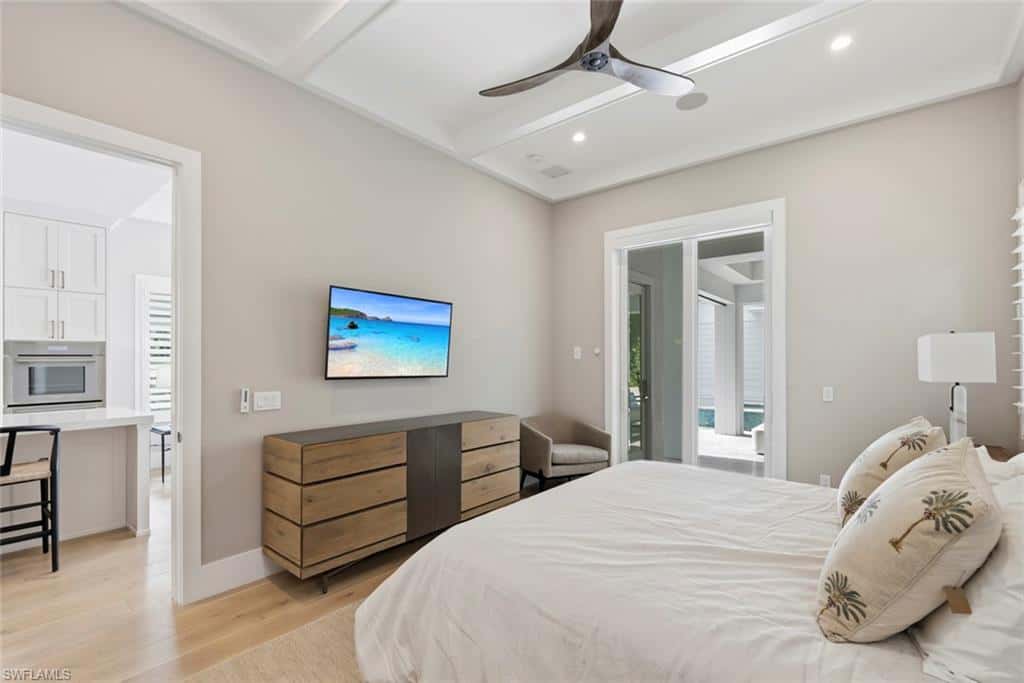 888 10th Ave, Naples, photo 12