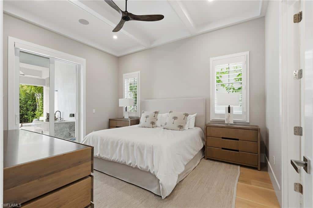 888 10th Ave, Naples, photo 11
