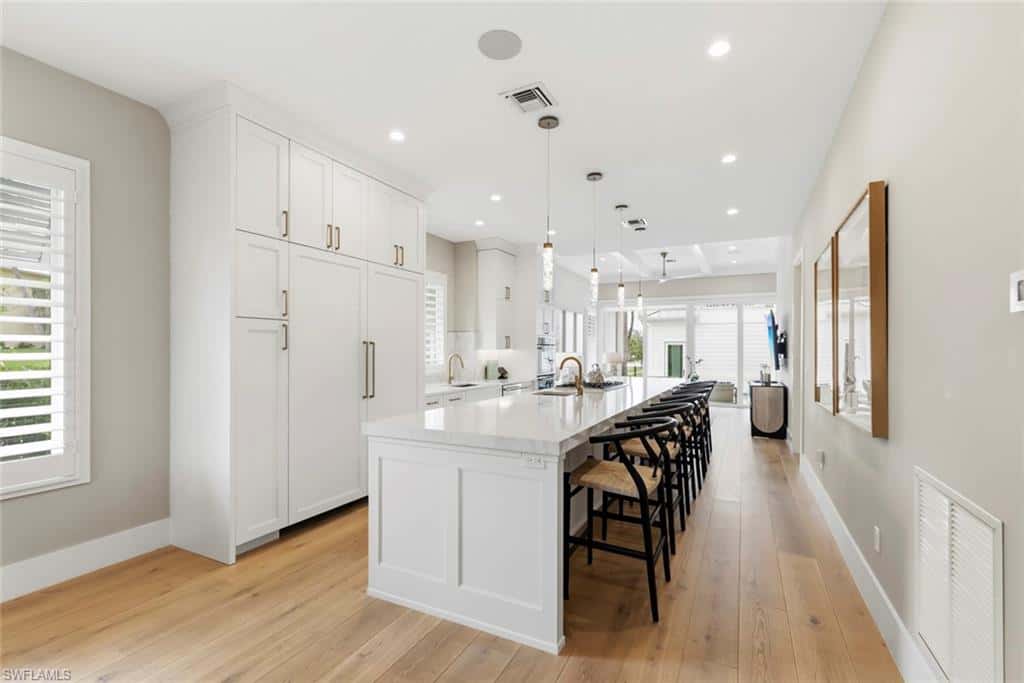 888 10th Ave, Naples, photo 4