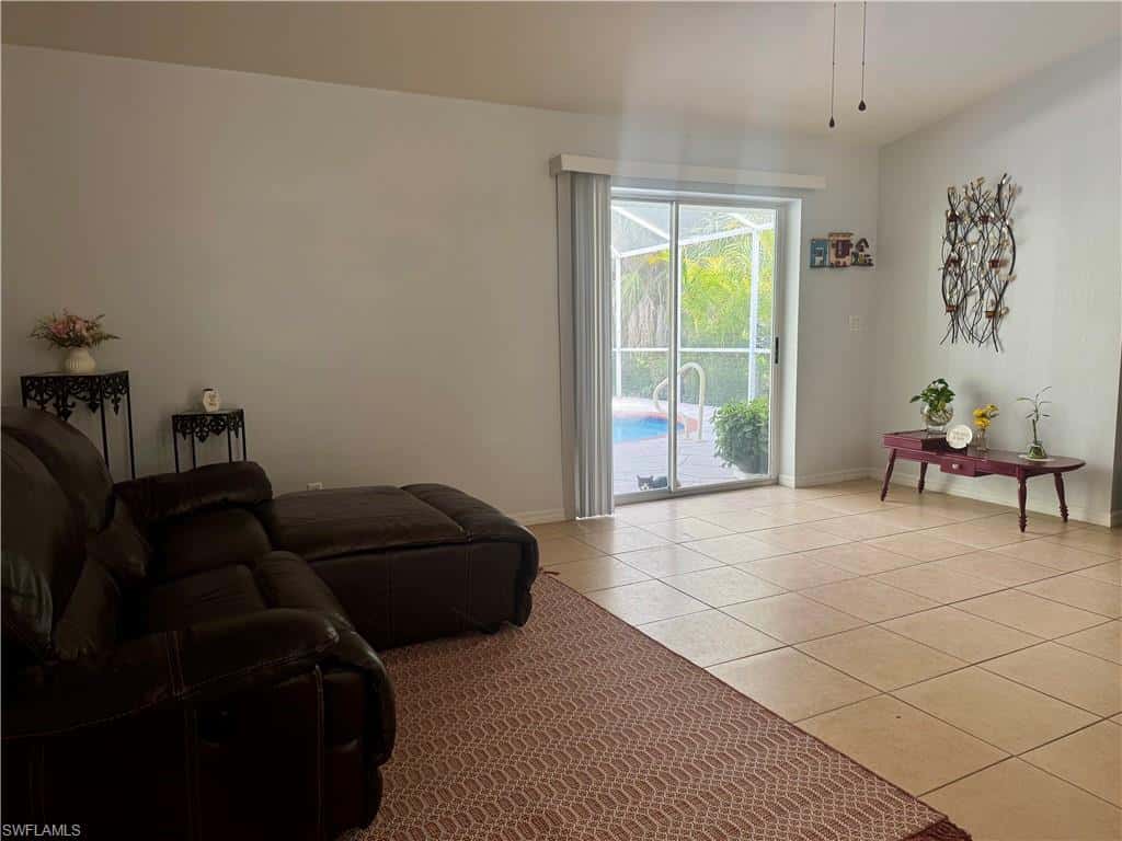461 1st St, Naples, photo 14