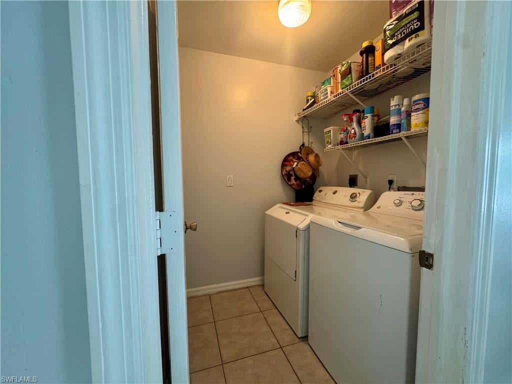 461 1st St, Naples, photo 35