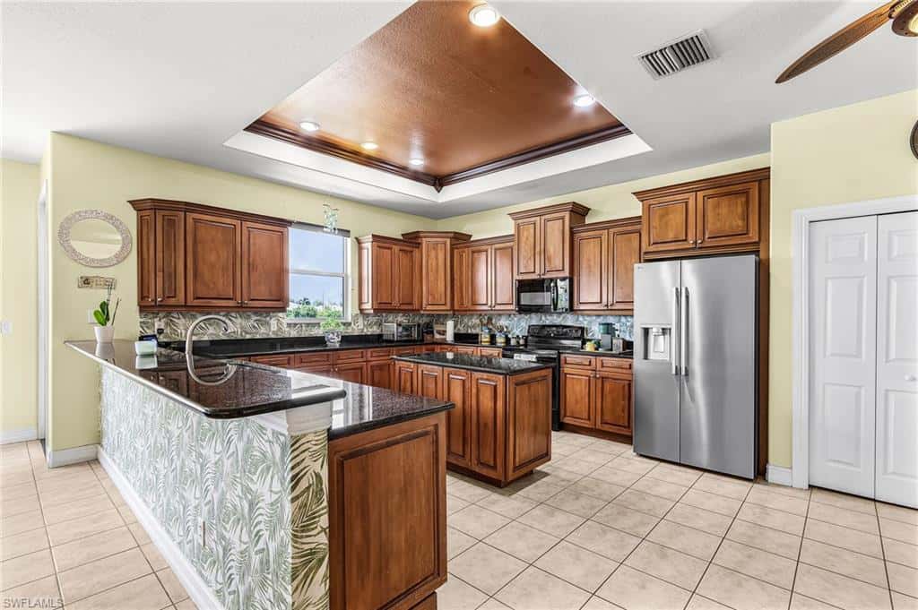 2441 9th Ter, Cape Coral, photo 6