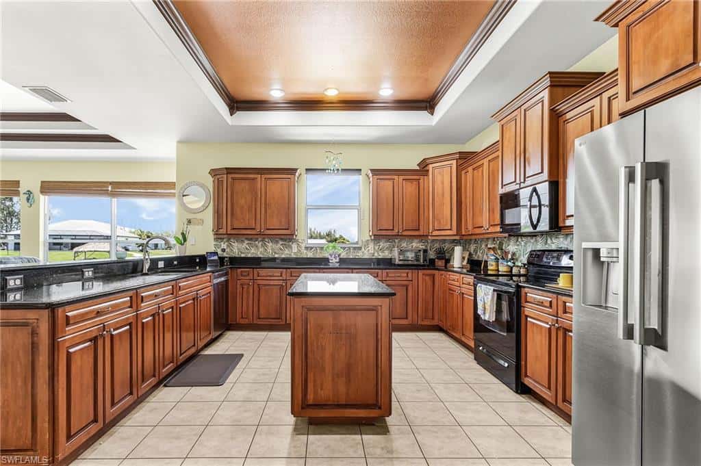 2441 9th Ter, Cape Coral, photo 7