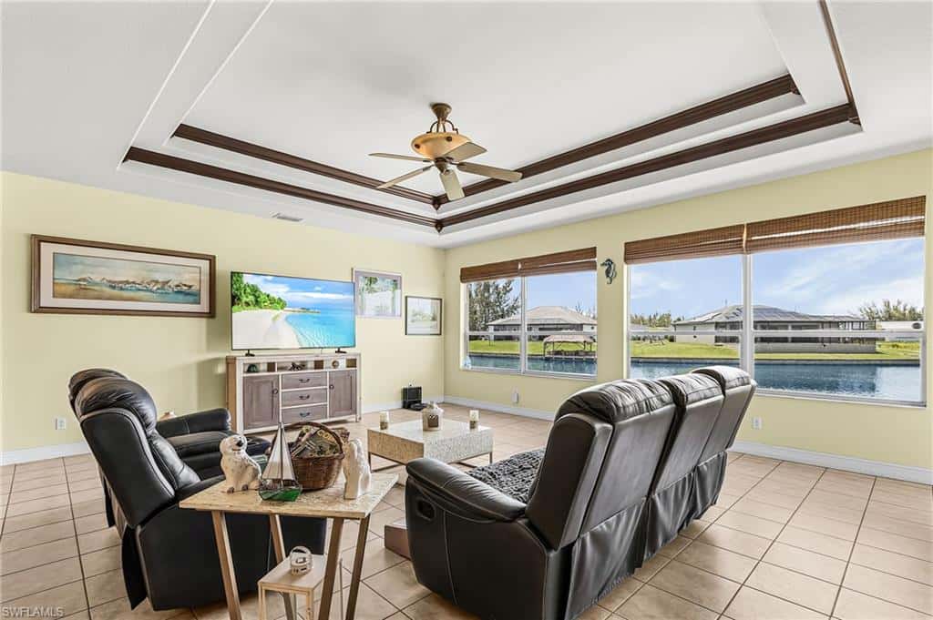 2441 9th Ter, Cape Coral, photo 5