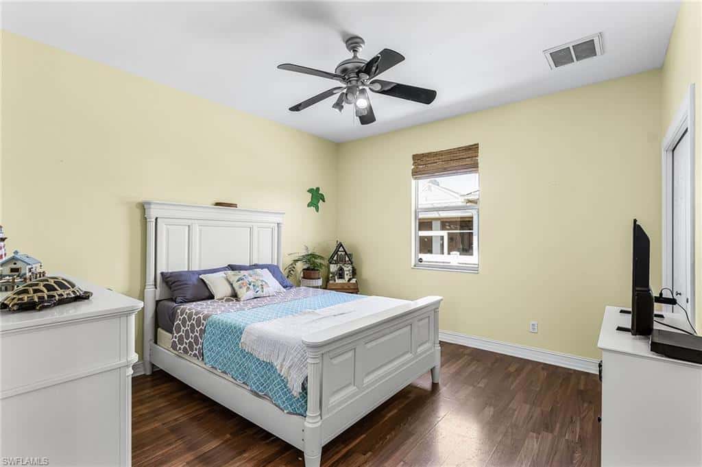 2441 9th Ter, Cape Coral, photo 18
